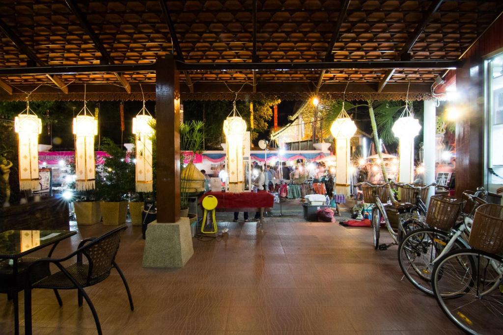Phoothawee House Hotel Chiang Mai Exterior foto