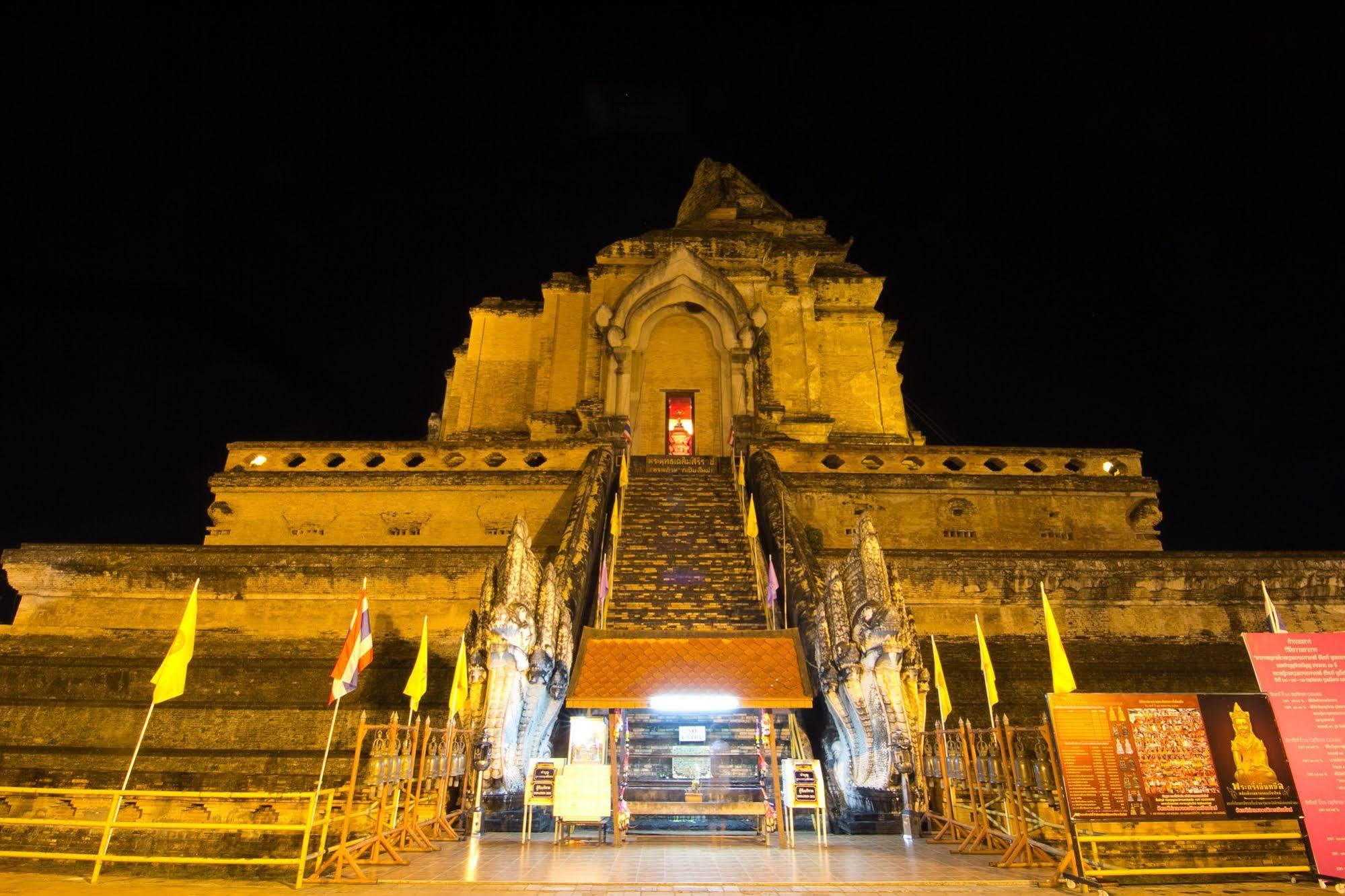 Phoothawee House Hotel Chiang Mai Exterior foto
