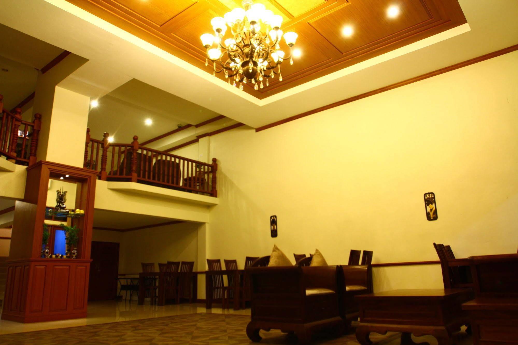 Phoothawee House Hotel Chiang Mai Exterior foto