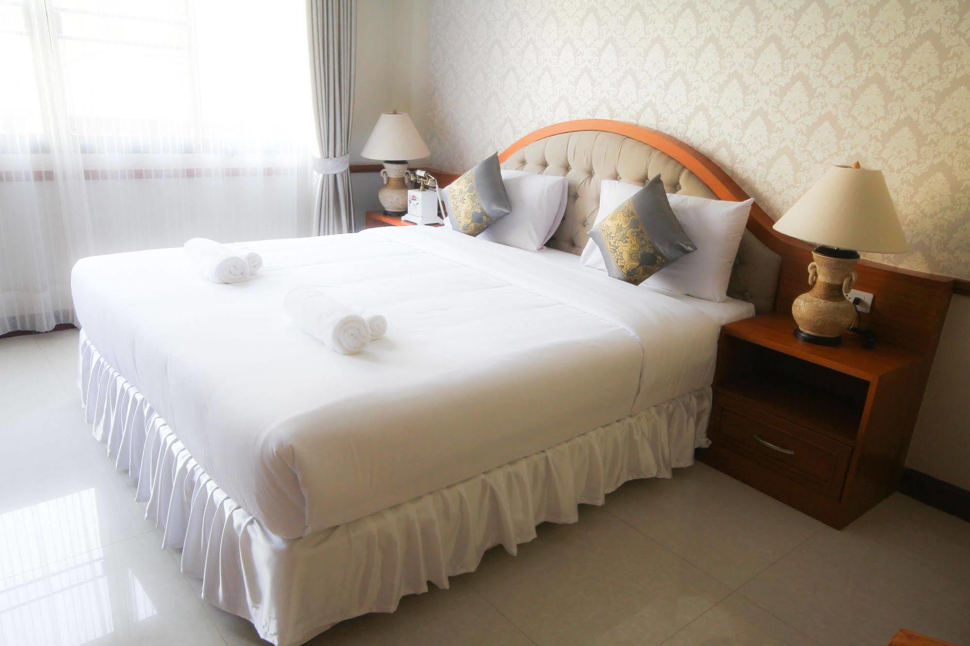 Phoothawee House Hotel Chiang Mai Exterior foto